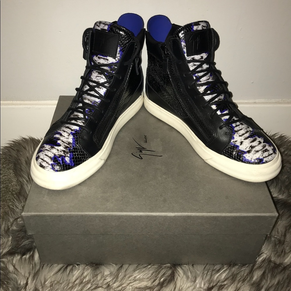 100% Authentic Giuseppe Zanotti Sneakers 🖤